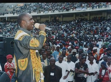 EUGENE DIOMI NDONGALA, MEETING DC AU STADE DES MARTYRS, 4 JANVIER  Meeting_dc_stade_des_martyrs_facer_50000_personnes1